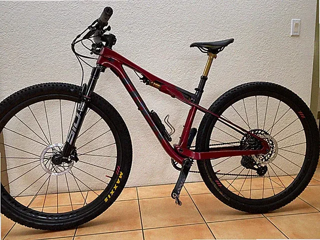 2023 TREK Supercaliber 9.9 XX1 AXS Mountain Bike, Small — Only 21 lb