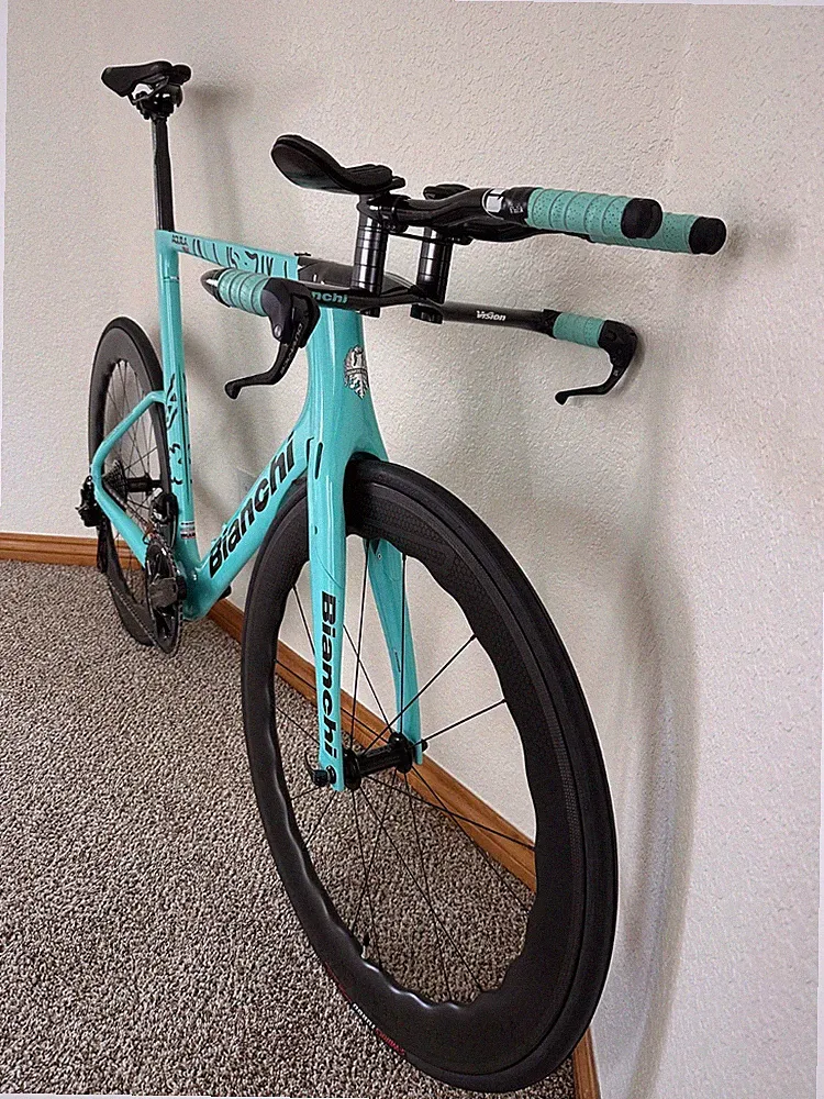 Bianchi Aquila Large TT/Triathlon bike New 2023